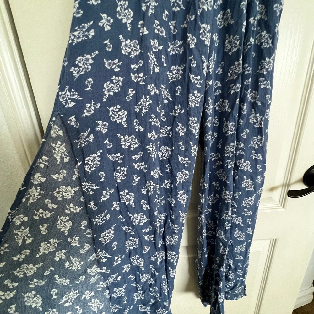 Romper - Picture 2 of 5